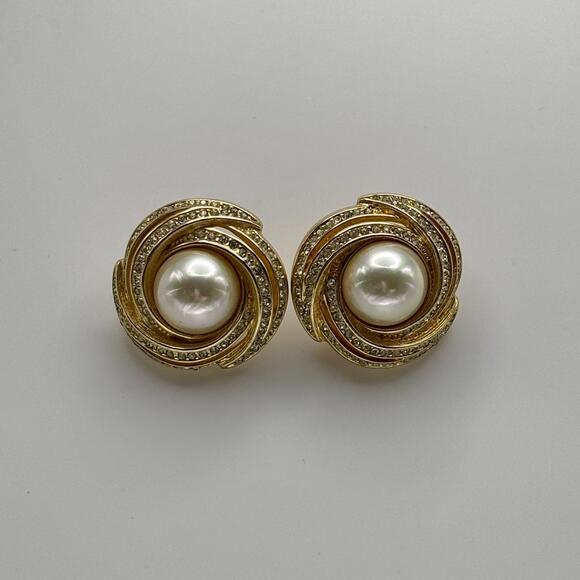 Vintage Christian Dior Stud Earrings Gold Tone Rhinestones Faux Pearls - Picture 1 of 3